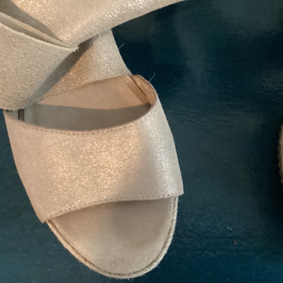 Shoes - Picture 7 of 16